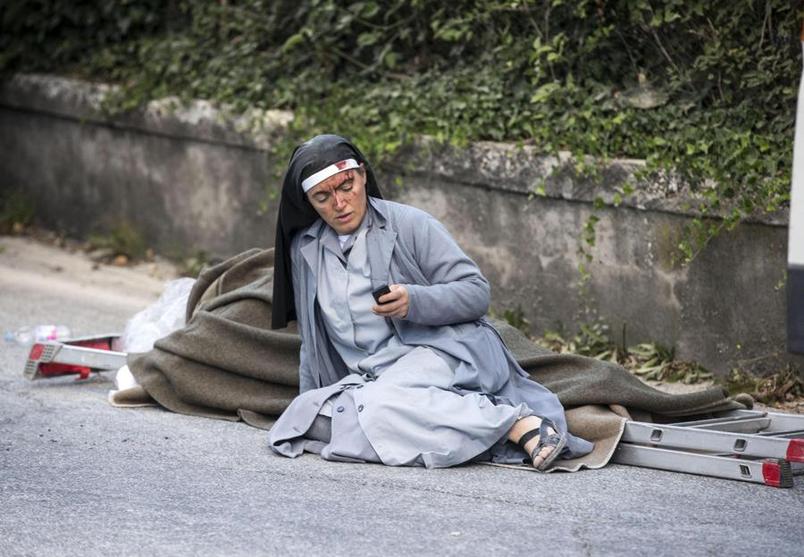 http://i.f1g.fr/media/_uploaded/804x/figaro-live/lefigaro.fr/20160824LIVWWW00023/religieuse-italie.jpg