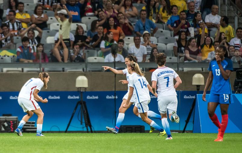 rencontre simon baker