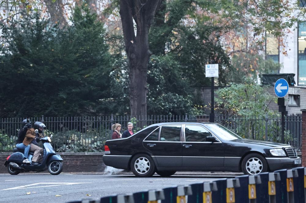 The Crown les photos du tournage de laccident mortel de Lady Diana à