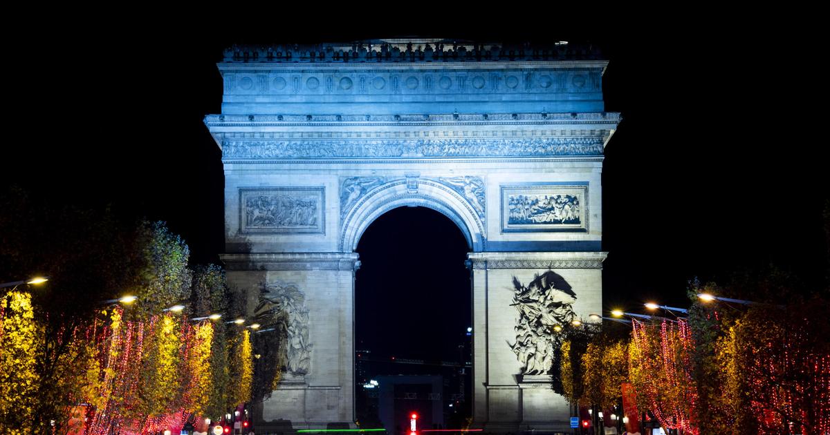 Tensions Sur Les Champs Lys Es Apr S La Victoire De L Alg Rie En Coupe