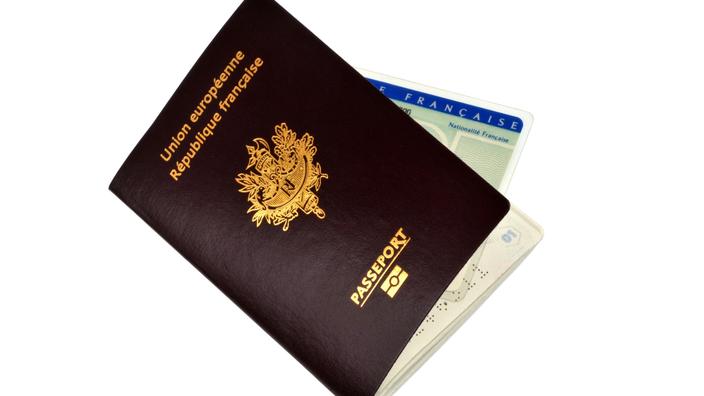 La D Livrance Des Cartes D Identit Et Des Passeports S Acc L Re