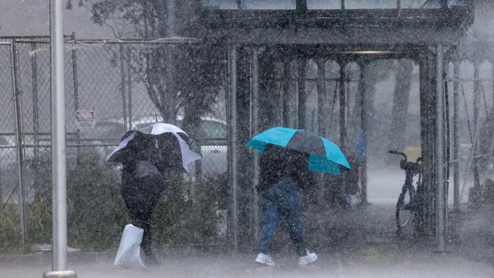 New York inondée et en partie paralysée par des pluies torrentielles