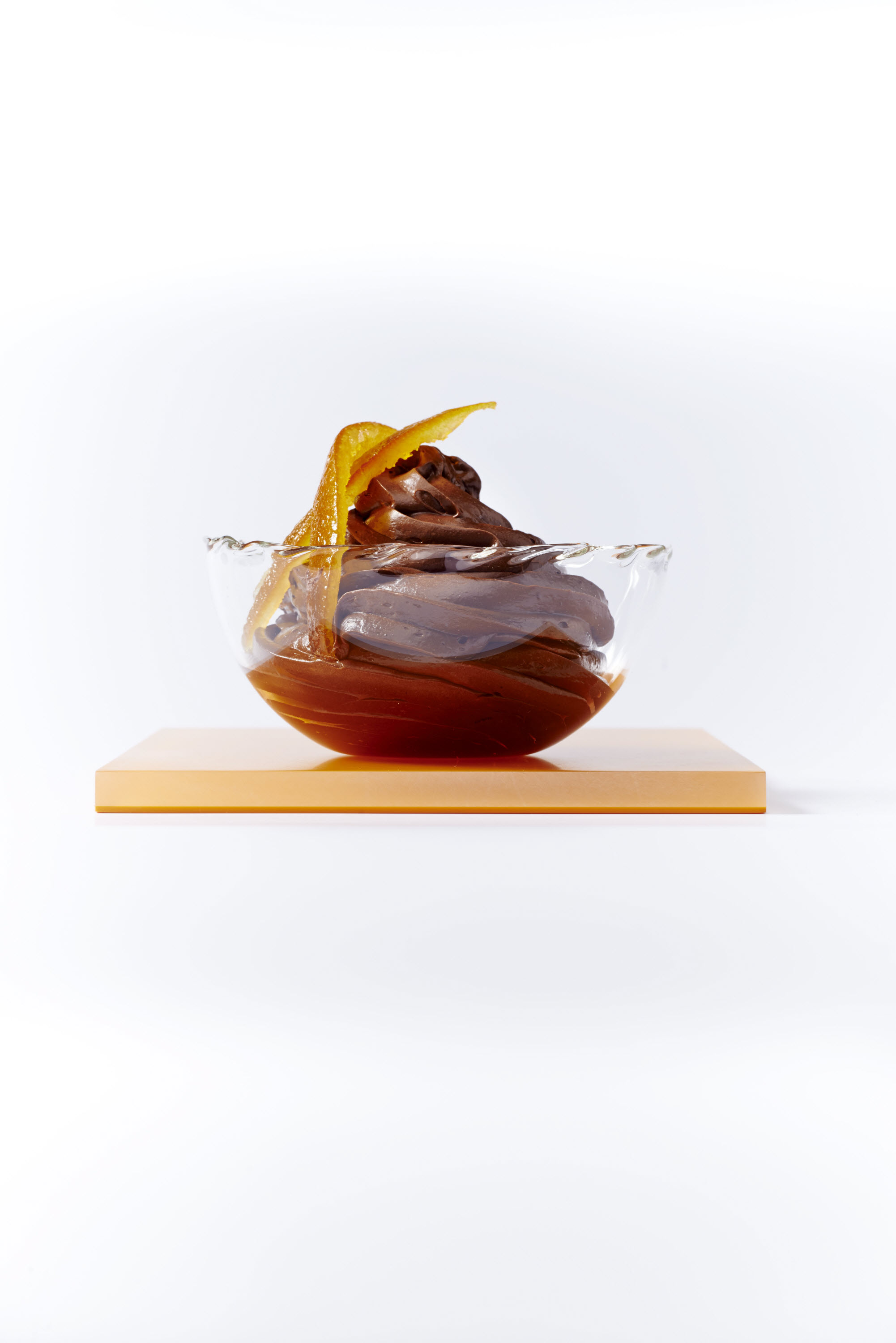 Mousse au chocolat noir dense-image