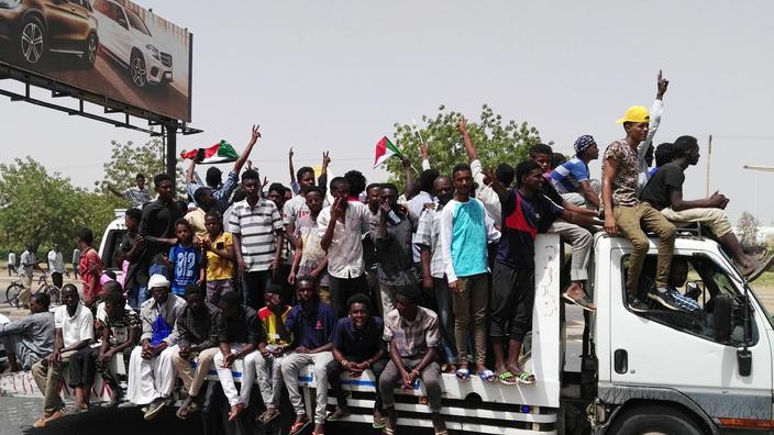 Soudan le président Omar el Béchir a été destitué par larmée