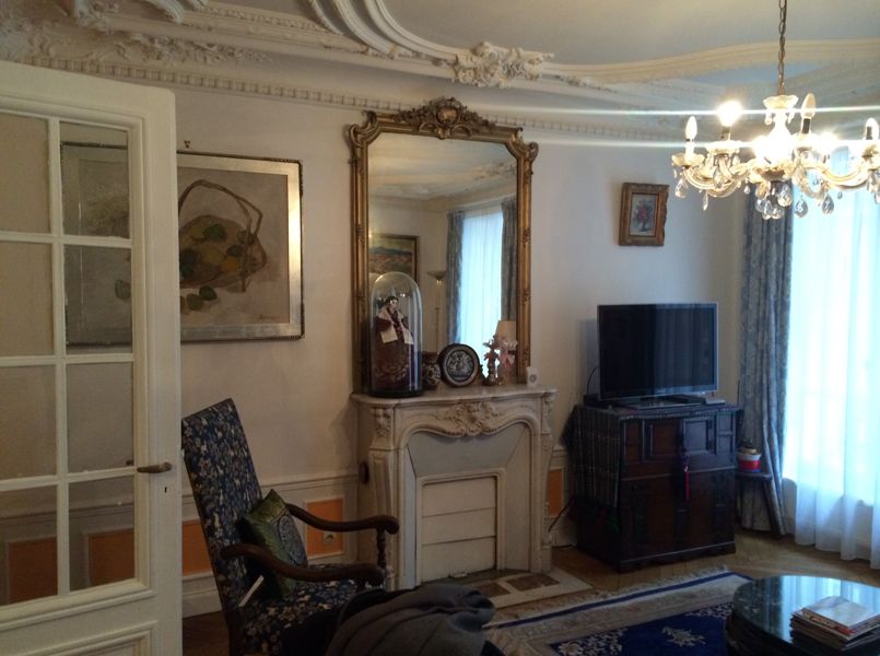 Avant/après : comment réveiller un appartement haussmannien Désign cheminée Haussmanien