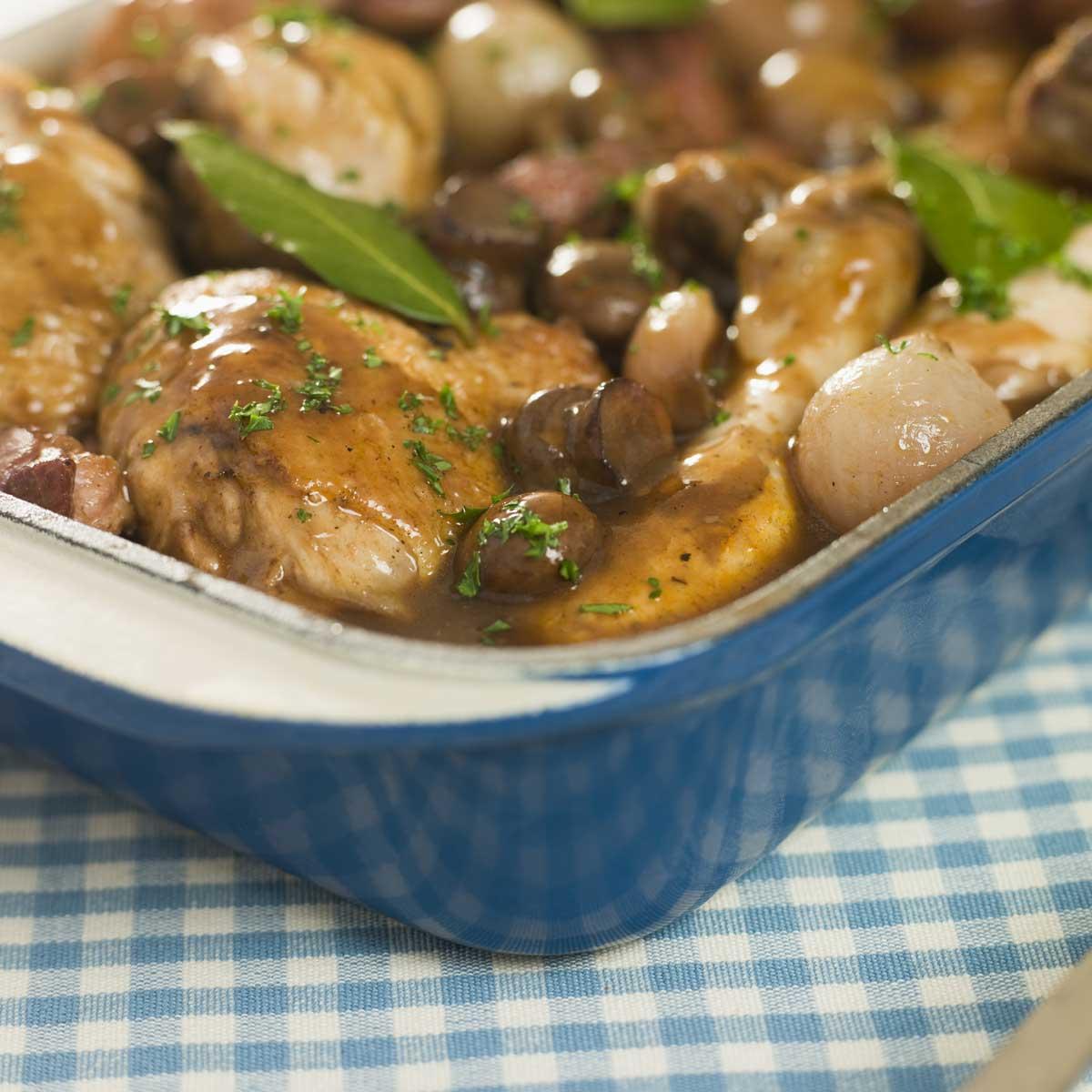 Recette coq au vin Cuisine / Madame Figaro