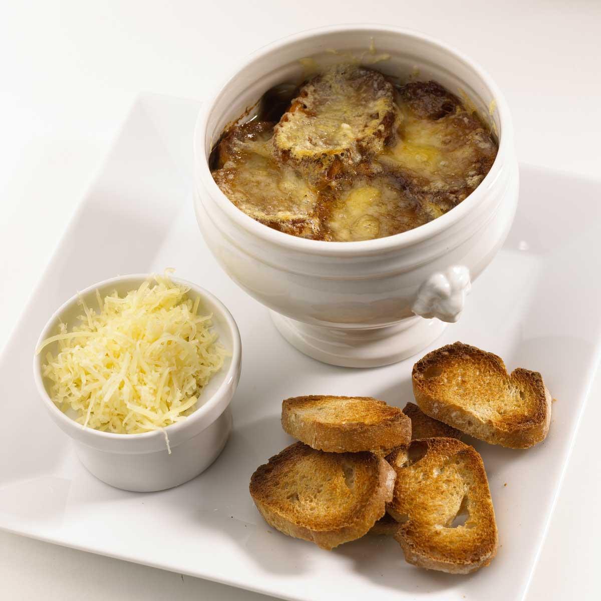 Recette soupe à l’oignon Cuisine / Madame Figaro