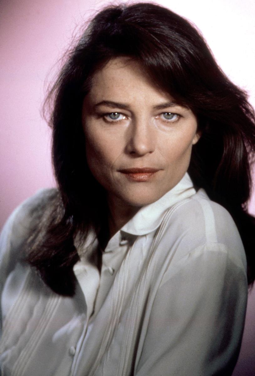 En route pour les Oscars, Charlotte Rampling fête ses 70 ans Madame