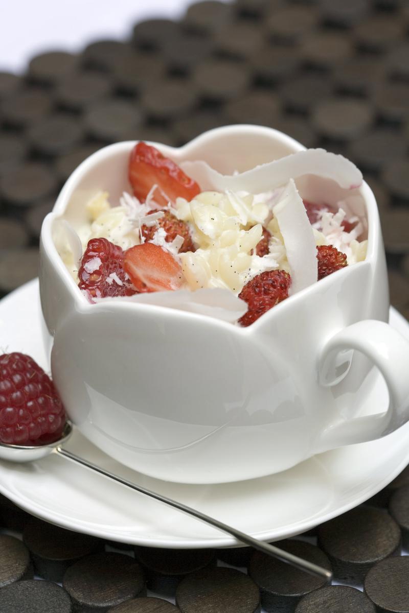 Recette pâtes au lait de coco et fruits rouges - Cuisine / Madame Figaro