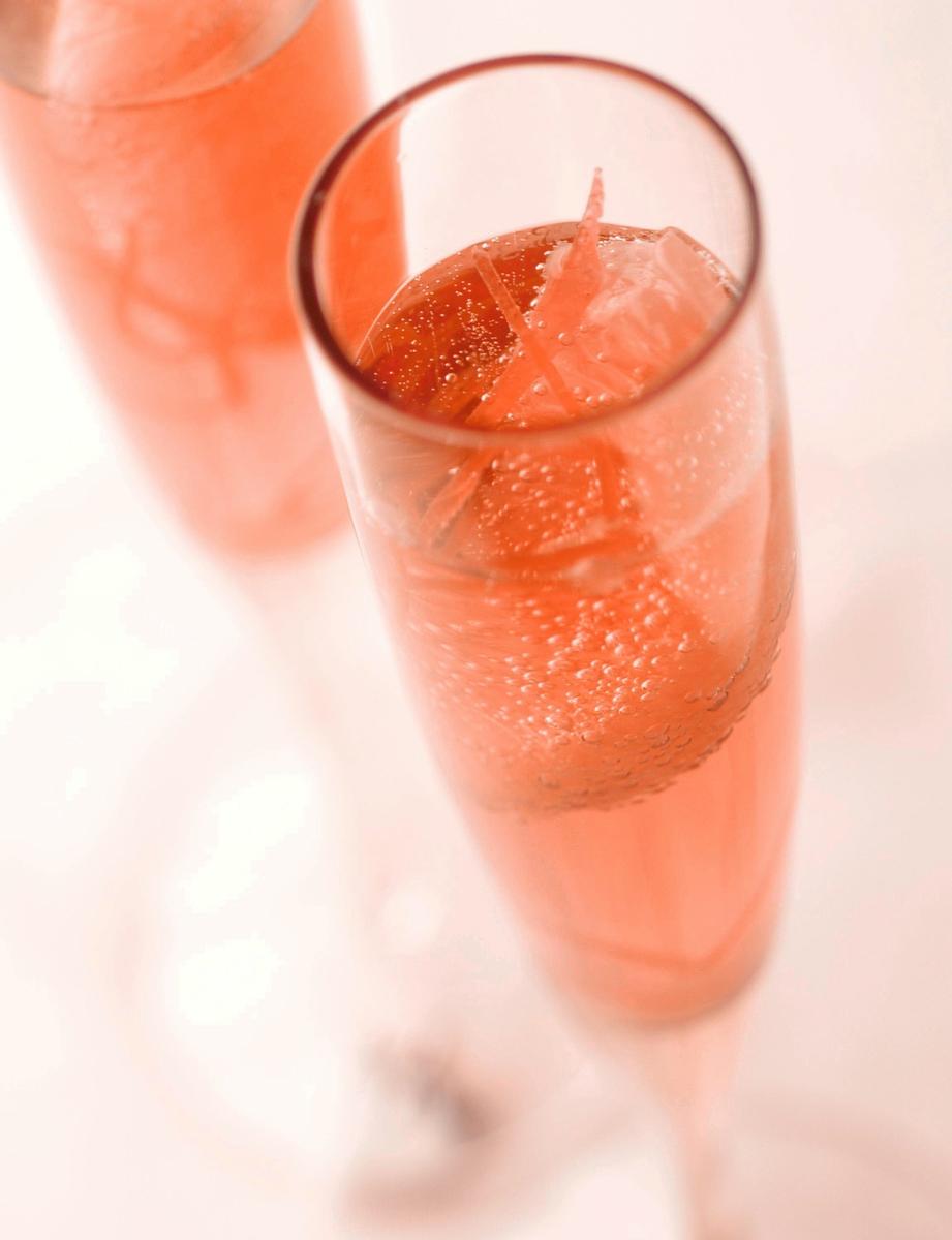 Recette cocktail au champagne rosé et pamplemousse Cuisine / Madame