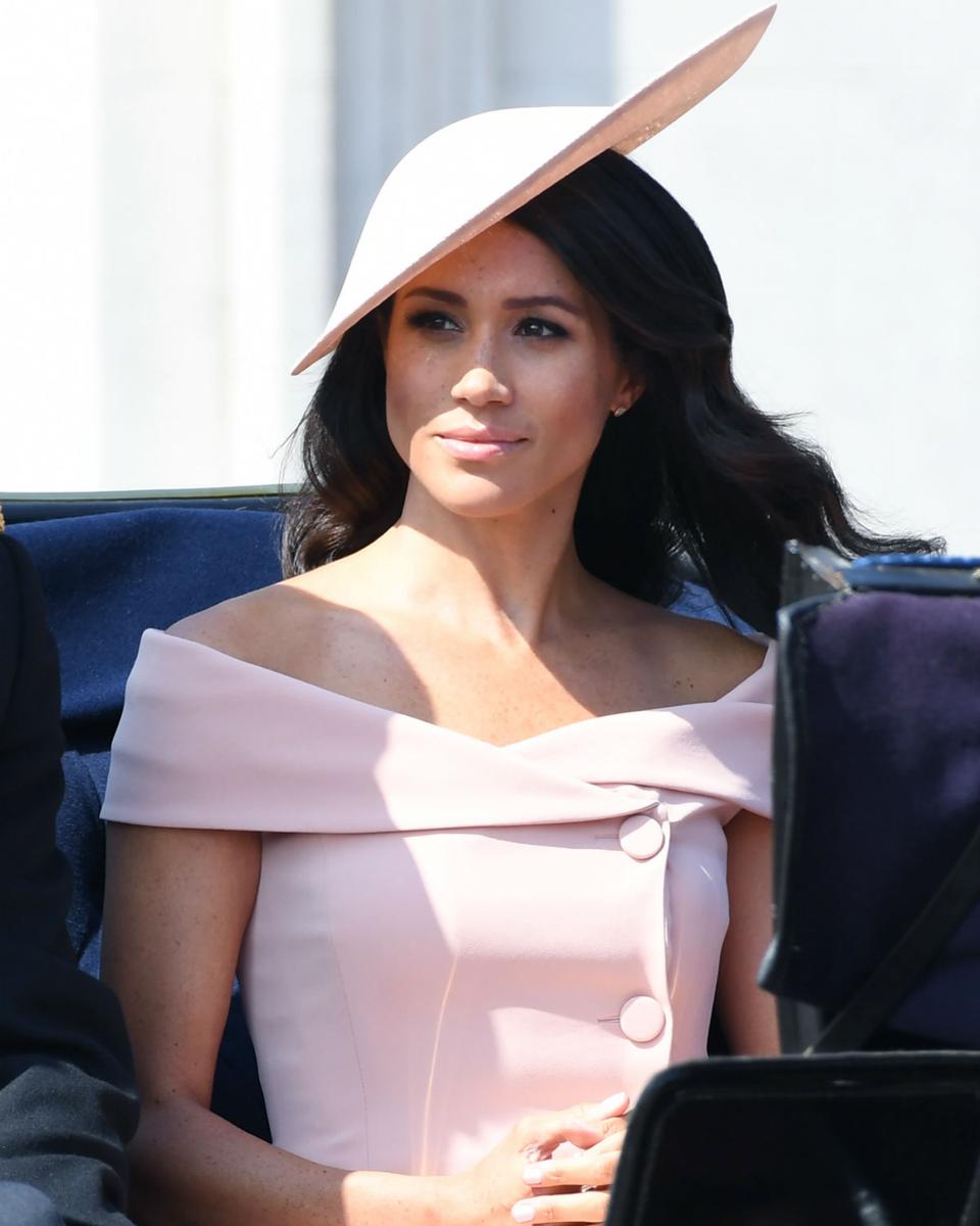 robe givenchy meghan markle