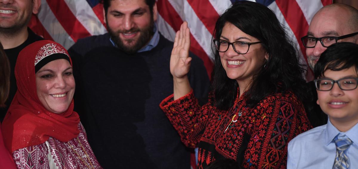 RÃ©sultat de recherche d'images pour "Rashida Tlaib et Ilhan Omar ont prÃªtÃ© serment sur le Coran"
