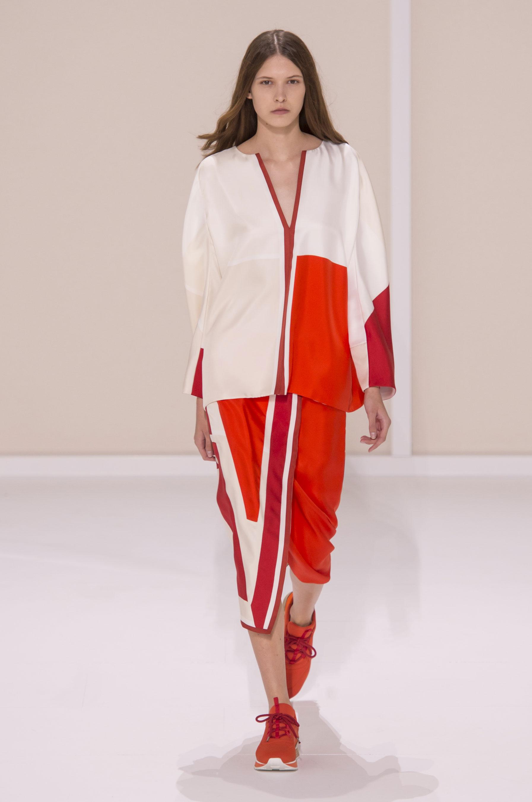 Défilé Hermès Printemps-été 2016 Prêt-à-porter - Madame Figaro Défilé Hermès Printemps-été 2016 Prêt-à-porter - Madame Figaro