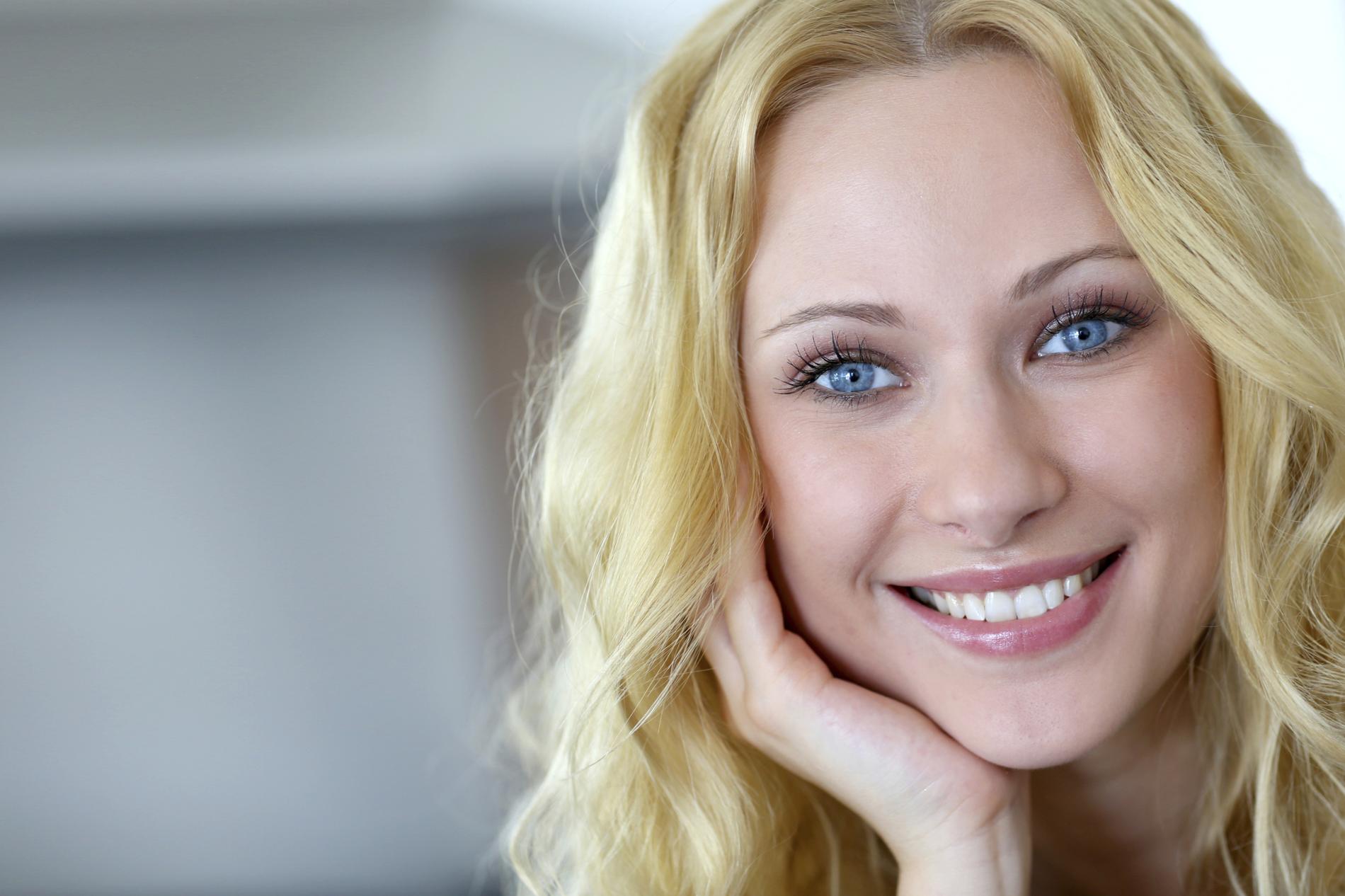 Maquillage Naturel Blonde Yeux Bleus