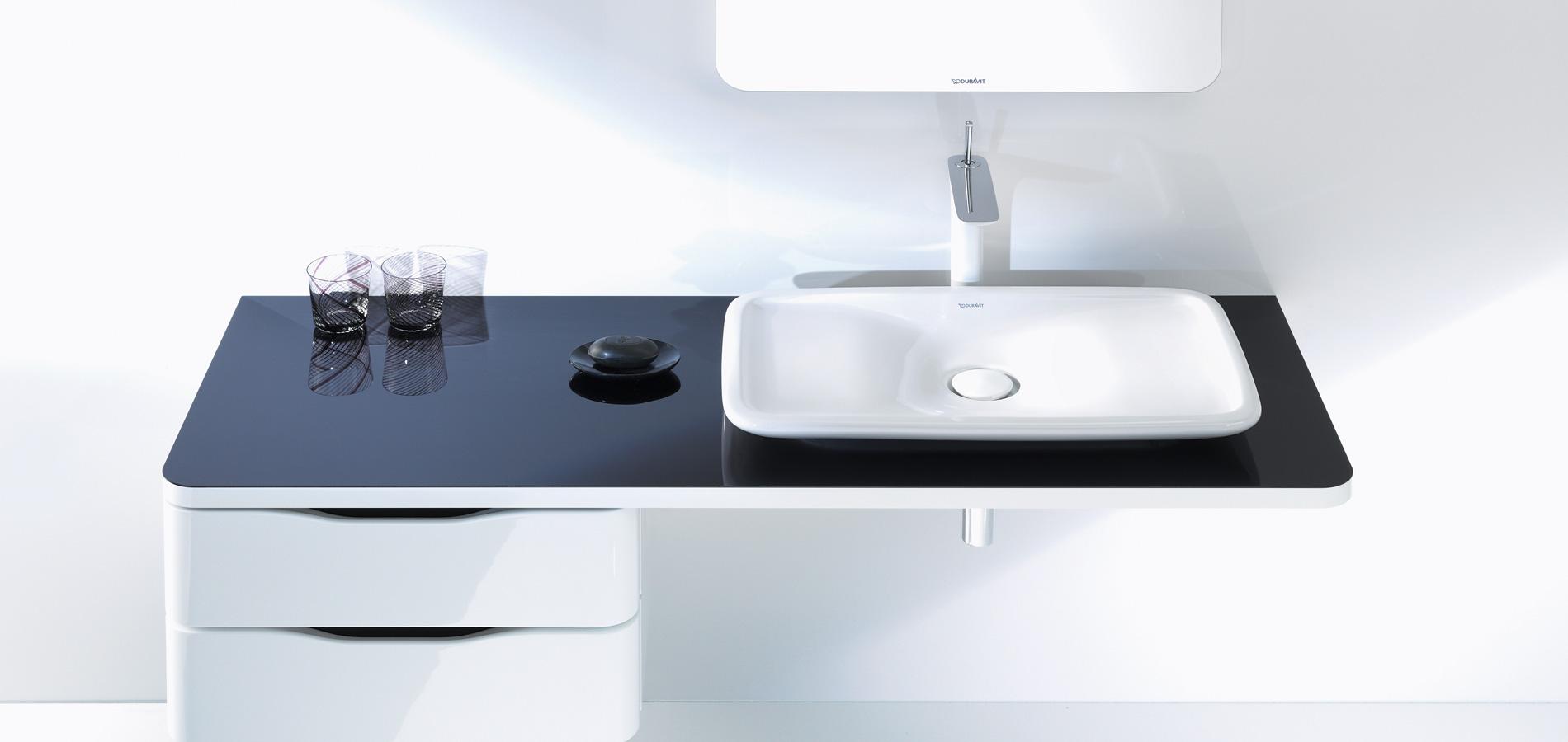Conseils déco en noir & blanc pour une salle de bains plus ...
