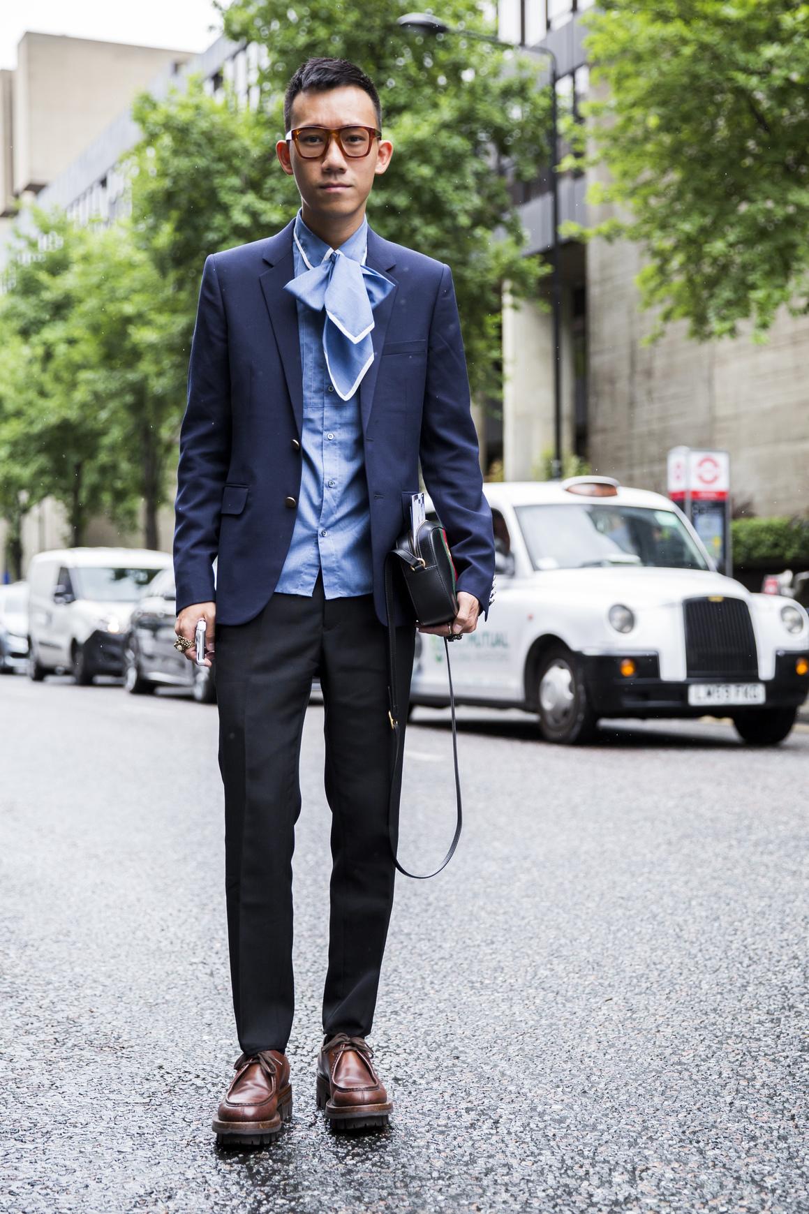 hommes les plus stylés des défilés masculins printemps,été 2017 la chemise hawaïenne Les hommes les plus stylés des défilés masculins printemps,été