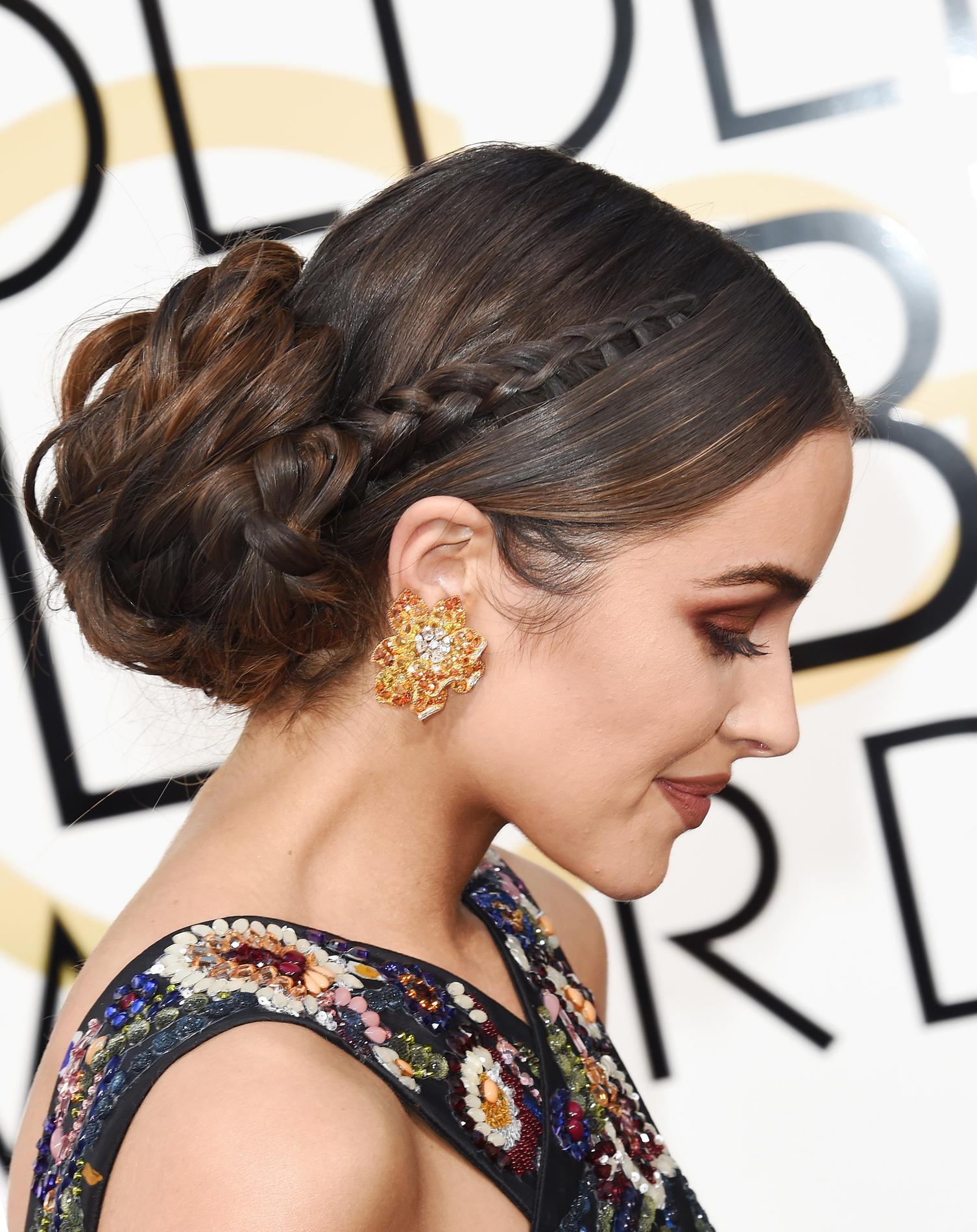 Les plus belles coiffures des Golden Globes 2017 , le chignon oversize de Olivia Culpo