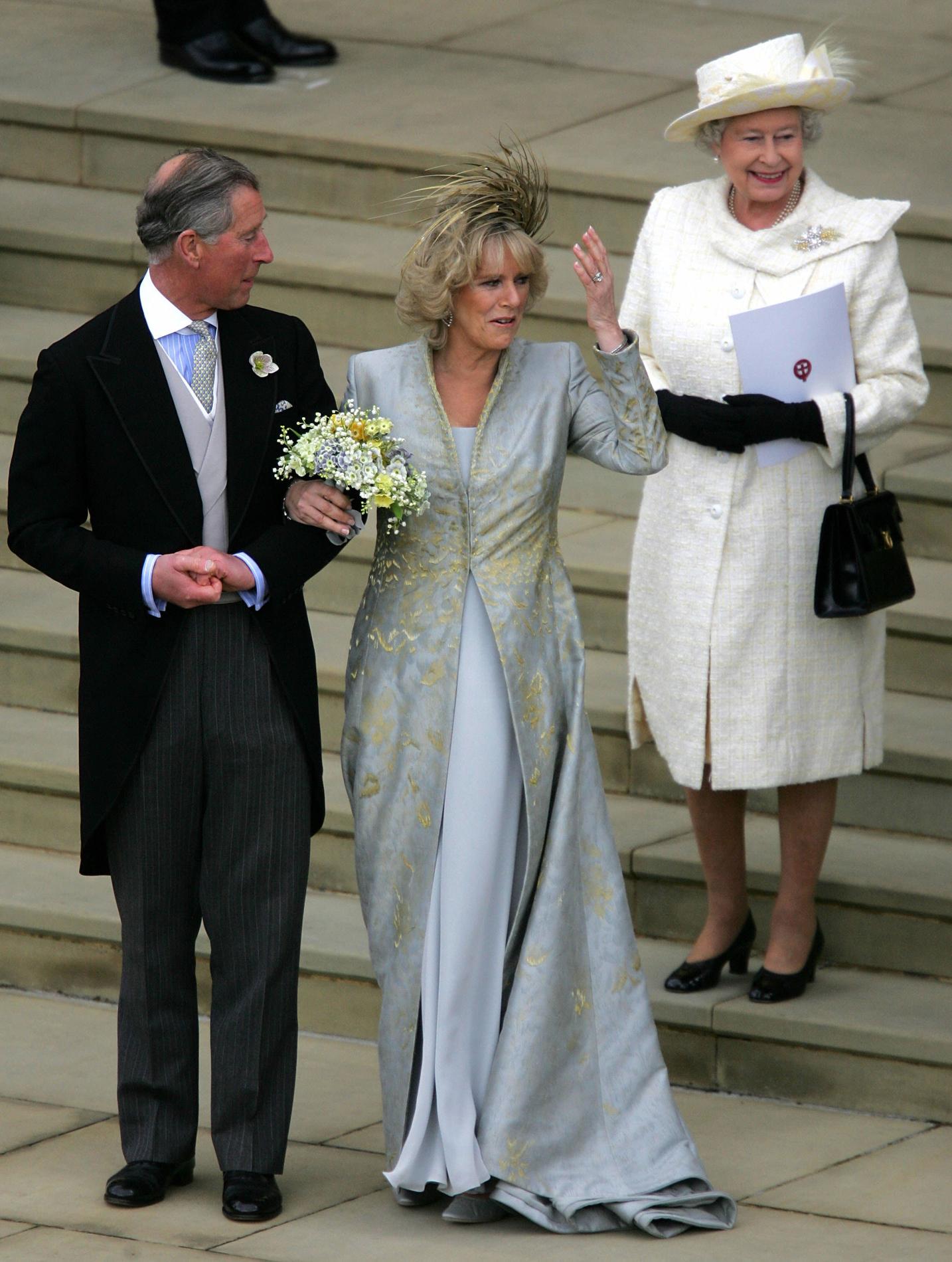 Les tenues de mariage de la reine d\u0027Angleterre Elizabeth II , 2005