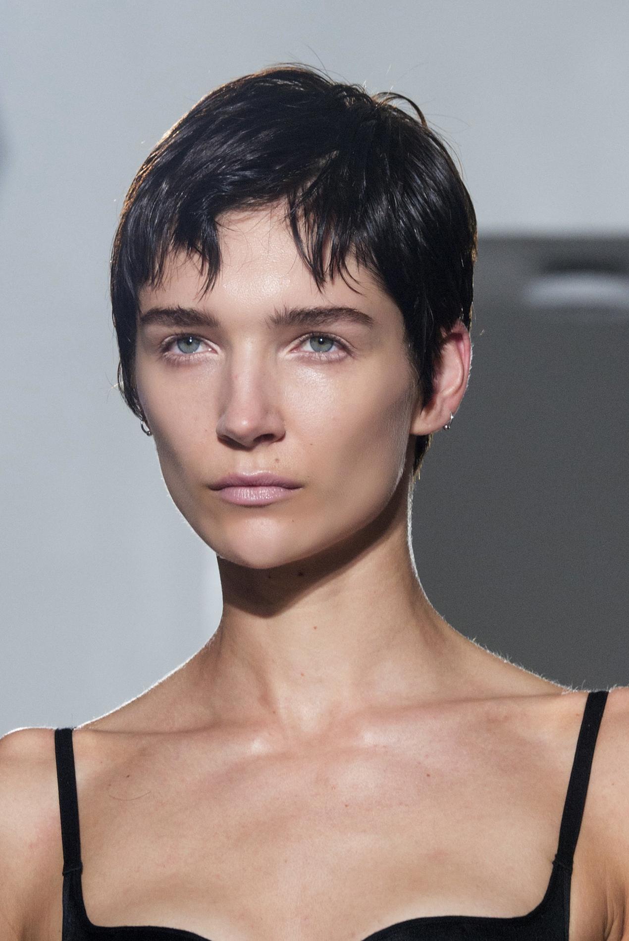 Quelle coupe adopter quand on a les cheveux fins ? - Madame Figaro