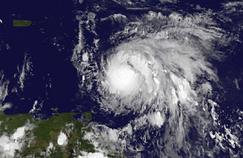 L'ouragan Maria se renforce, la Martinique en alerte violette