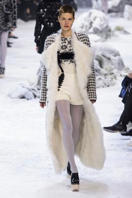 moncler gamme rouge instagram moncler gamme rouge instagram