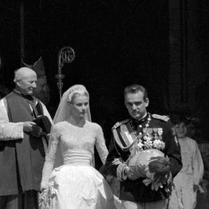 rencontre entre grace kelly et le prince rainier