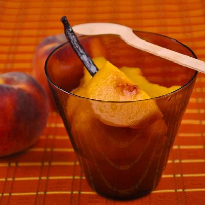 Recette compote de pêches - Cuisine / Madame Figaro