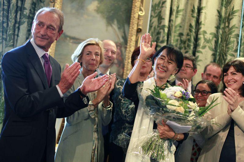 aung san suu kyi rencontre sarkozy