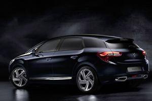 The DS 5 restyled XE9 & #; e & # XE8 remains faithful; to the d & # XE9; & # XE9 chrome decorations; es. 