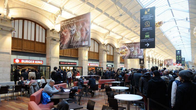 http://i.f1g.fr/media/ext/805x453_crop/www.lefigaro.fr/medias/2015/01/23/PHO4887eb20-a21e-11e4-8385-5a100538725e-805x453.jpg