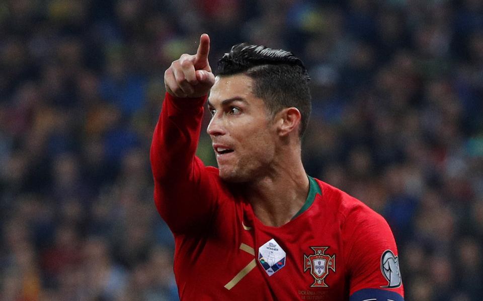 Combien De But Ronaldo A Marqué Dans Sa Carrière Avec 700 buts, Ronaldo écrit encore un peu plus sa légende - Euro 2020