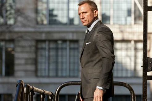 quel acteur joue bond dans skyfall