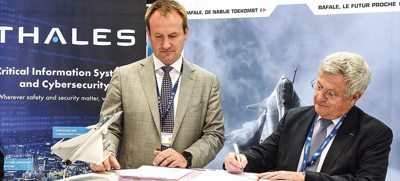 XVM5b85f74a-6e52-11e8-8285-769451e8997c.