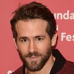 Ryan Reynolds modère son visage oblong avec une barbe. (Crédit photo Getty Images