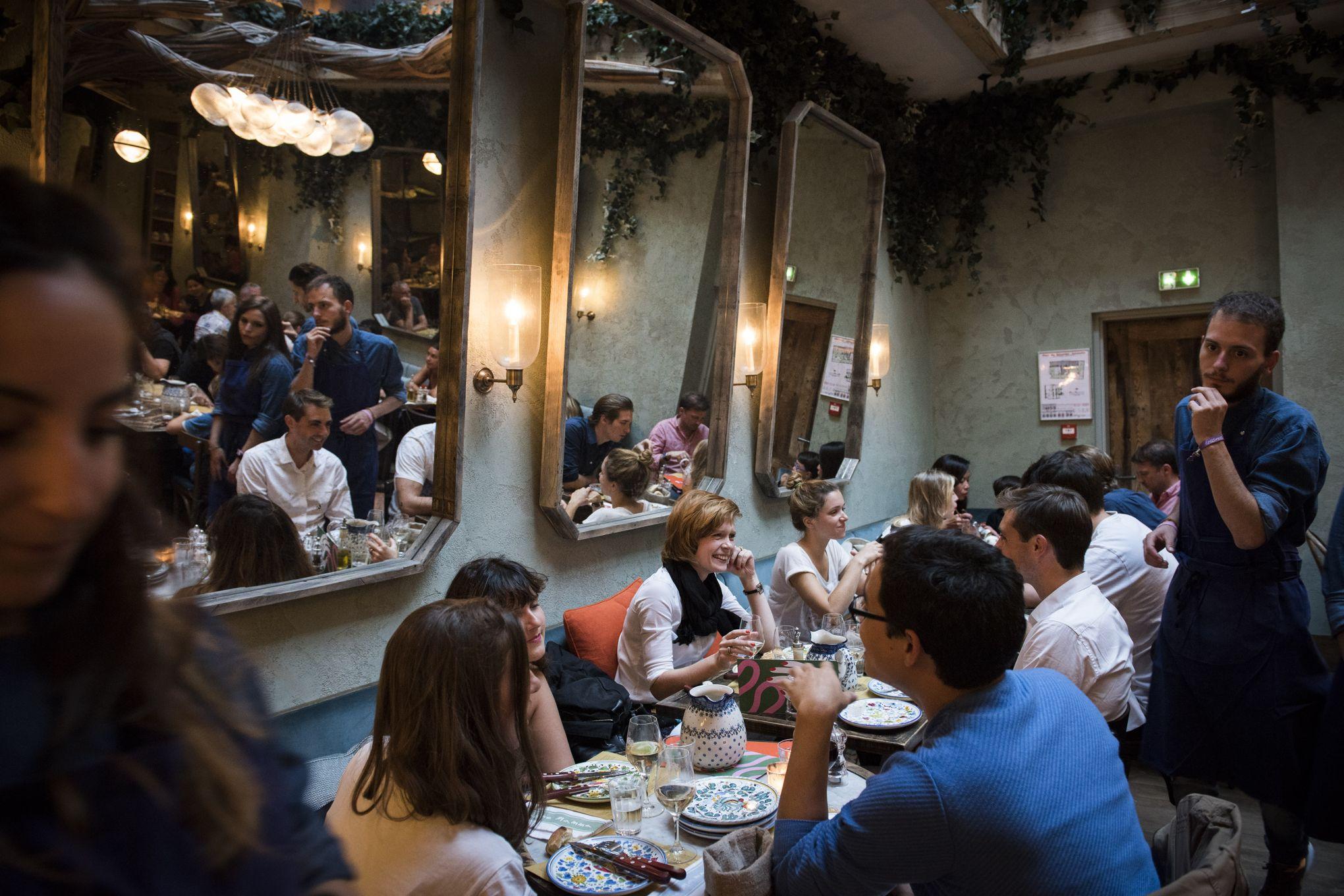 Dix nouveaux restaurants ouverts tard à Paris