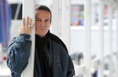The singer Francis Lalanne collected in six days more than € 30,000 expected to launch its proposed Cyber ​​Tower.