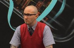 While writing <i> Six Day </ i> Ryan Gattis wanted to live the experience of pain through the tattoo.