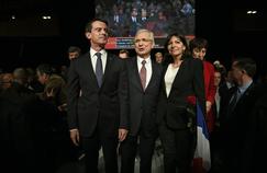 Manuel Valls tenait un meeting jeudi soir à Paris, aux côtés de Claude Bartolone, tête de liste PS en Ile-de-France aux régionales, et Anne Hidalgo, maire de Paris.
