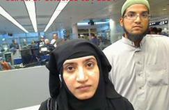 Ses deux parents, Tashfeen Malik et Syed Rizwan Farook ont été tués dans l'attaque terroriste qu'ils ont menée dans un centre social à San Bernardino, en Californie, après avoir provoqué la mort de 14 personnes.