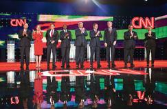 Neuf candidats républicains à l'investiture présidentelle, lors d'un débat organisé par CNN, mardi à Las Vegas.