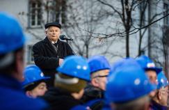 Jaroslaw Kaczynski, le chef de file du PiS, pendant une manifestation progouvernementale, la semaine dernière, à Varsovie.