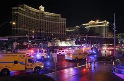 La conductrice a été arrêtée et placée en garde à vue ; elle doit subir des tests de dépistage de drogue et d'alcool.