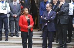 Christiane Taubira et Jean-Jacques Urvoas, mercredi, lors de la passation de pouvoir à la Chancellerie.