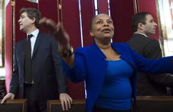 Christiane Taubira entourée d'Arnaud Montebourg et de Benoît Hamon, en décembre 2012, au ministère de la Justice, à Paris.