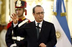 Les journalistes, qui suivent François Hollande depuis Papeete, n'ont pas été autorisés à poser la moindre question sur la sortie de Martine Aubry.