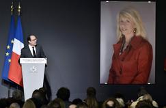 François Hollande, à Uzerche (Corrèze), lors des obsèques de la députée socialiste Sophie Dessus, le mercredi 9 mars 2016.