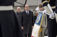 François Hollande a voulu instaurer «la paix des mémoires» en commémorant samedi le cessez-le-feu du 19 mars 1962 en Algérie, soulignant que cette date marquait «le début de la sortie de la guerre», mais son initiative a provoqué la polémique.