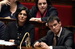 Myriam El Khomri et Manuel Valls, à l'Assemblée nationale, le 30 mars 2016.
