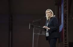 Marine Le Pen during the "popular patriotic banquet" organized by FN on May 1 in Paris ..