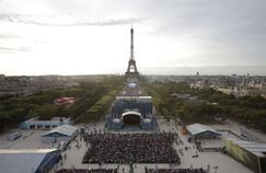 Eiffel Tower closes its doors today, 11 July following the depredations few spectators of the match France-Portugal.
